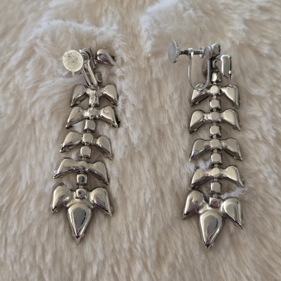 Vtg 1950s/60s Teardrop Dangle Earrings, Rhinestone, Party, Formal - Picture 6 of 7